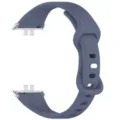 Λεπτομέρεια λουριού αντικατάστασης smartwatch από σιλικόνη γκρι μπλε με κούμπωμα. - Μπλε Γκρι