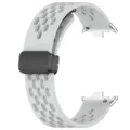 Cinturino per orologio in silicone vista dettagliata, design traforato traspirante con fibbia. - Grigio chiaro