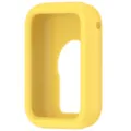 Vista detallada de la funda protectora de silicona amarilla brillante para el rastreador. - Amarillo