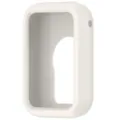 Vista detallada de la funda protectora de silicona con recortes precisos y diseño flexible. - Oro Pálido