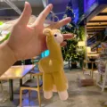 Plush alpaca keychain cute stuffed animal bag charm soft toy gift for couples and kids - Brown