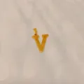 Alphabet V Pendant (DX611) / Gold