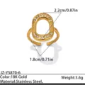 Minimalistische geometrische ovale ring van verguld roestvrij staal met glanzende kristallen. - Geometrische Ovale Holle Stijl / Goud