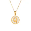 Collier lettre Q en acier titane doré avec pendentif rond en nacre blanche mode femme - Lettre Q