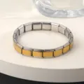 Roestvrijstalen modulaire schakelarmband detailweergave, DIY vierkante titanium stalen bedelarmband. - Middelblond