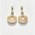 Elegant resin drop earrings with gold-tone cowries and round bead accents, retro statement jewelry. - 2#