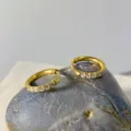 Petites creoles en acier inoxydable dore avec zircones pour femmes, elegants bijoux. - 2.0*10mm / Or