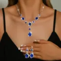 Set di gioielli con collana e orecchini in cristallo blu strass per abito da sera elegante - Set da 2 Pezzi (Collana+Orecchini) / Blu