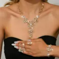 Set da 4 Pezzi Fiore e Strass (MS305-8)