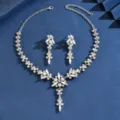 Detailed view of rhinestone leaf bridal necklace and earrings set for wedding parties. - Leaf Tassel Necklace Earrings Set (MS291-1) / Silver