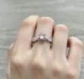 Verstellbarer Silberner Offener Ring mit Rosa Edelstein und Zirkonia Steinen für Damen - Blatt Rosa Strass / Silber