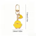 Süßer gelber Enten Metall Schlüsselanhänger mit Herz Anhänger für Taschen Geschenke. - Huhn