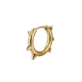 Nahaufnahme von goldenen Punk Spike Creolen aus Edelstahl, stylischer Gothic Ohrschmuck. - Stachel Ohrring (Paar) / Gold