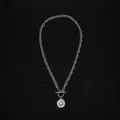 Silberne Strass Smiley Halskette mit T-Verschluss, modischer Damenschmuck für jeden Tag. - Lächeln Anhänger Stil / Silber