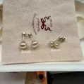 Elegante Kuppel-Perlen-Ohrstecker aus Titanstahl mit 8 mm und 6 mm Größen für Damen. - 6mm/Kaffeegold (Künstliche Perle Schraube Ohrstecker)