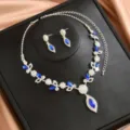 Elegante set di gioielli con collana e orecchini di cristallo blu strass argento donna. - Set da 2 Pezzi (Collana+Orecchini) / Stile Blu (80860808)