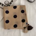 Foulard carré vintage beige à pois avec franges, accessoire de cou élégant et polyvalent. - Gros Pois Café Clair