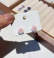 Pendientes de tuerca con flor de rosa rosa y pasadores de plata, joyería elegante para mujeres. - Rosa Rosa
