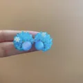 Pendientes de botón de cuentas azules hechos a mano, estilo vacaciones, joyería cristal. - Azul