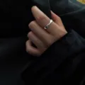 Anello intrecciato argentato minimalista da donna, elegante anello aperto regolabile per tutti i giorni. - Anelli di Mobius