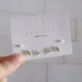 Juego de pendientes de tuerca de perla y mariposa asimetricos minimalistas moda. - Juego de pendientes de botón retro de mariposa y gota de agua