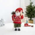 Weihnachtsmann Figur Deko Stehpuppe mit Strickpullover und Holzskiern für Feiertage. - Rot mit Skistöcken 30cm