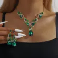 Splendido set collana e orecchini con strass verdi da donna per matrimonio gioielli moda - Dettaglio Strass Verde Goccia (80835306)