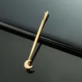 Détail épingle à cheveux métal doré, design croissant de lune élégant et accessoire. - Barrette à cheveux en métal lune unique