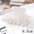 Détails de la pince à cheveux blanche en acétate de 9.5cm avec texture marbrée élégante. - S139-1