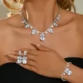 Set di gioielli da sposa in zirconia cubica collana orecchini bracciale elegante lusso - Set di 3 pezzi / Argento
