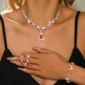 Roter Strass Schmuckset Halskette mit Ohrringen und Armband für Damen Hochzeit Party - Dreiteiliges Set / Rot