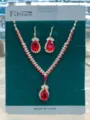 Set di collana e orecchini in zircone rosso elegante gioielli di lusso per feste e matrimoni - Oro Rosso (HB047-10)