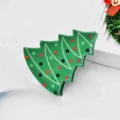 Christmas tree hair claw clip detail close-up, green resin hairpin with colorful polka dots. - Christmas Tree (Style 2)