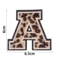 parche bordado con letra A estampado leopardo, accesorio ropa DIY poliéster 6x6.3cm - Letra A / Juego de 3