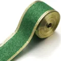 Detailansicht der grünen Glitzerband-Rolle mit Goldrand für Weihnachten und Basteln DIY. - Breite 3.8cm 5m/Rolle / Grün