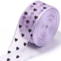 Nastro trasparente viola con cuori neri, rotolo in poliestere per fai da te, fiocchi e confezioni. - Viola