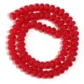 Detalle de cuentas de abaco de vidrio rojo, ideal para hacer joyas de bricolaje y pulseras. - Rojo