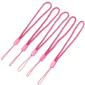 Vista di dettaglio in primo piano del cinturino corto rotondo in poliestere rosa per oggetti. - Tondo Corto / 10 Pezzi/Confezione (Lunghezza circa 20cm/Diametro 3mm) / Rosso rosa