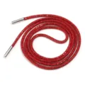 Détail de cordon en strass rouge avec des cristaux étincelants et des embouts métalliques. - Diamètre Environ 4mm Longueur Environ 100cm / Rouge