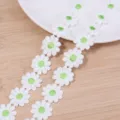 Detalle de cinta de encaje de margarita blanca y verde para accesorios de cabello y manualidades. - 3 Yards / Verde Fruta