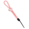 Primo piano dettagliato del cordino per telefono rosa regolabile con grazioso ciondolo a cuore. - Stile Cordino con Ornamento a Cuore / 2 Pezzi/Confezione (Lunghezza Totale 19,5 cm) / Rosa