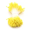 Nahaufnahme von gelben künstlichen Blumenkünstchen Streichholzkopf DIY Basteln Zubehör - Matte Gelbe Staubblätter