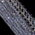 Nahaufnahme von facettierten Kristallperlen, funkelnd AB Finish für DIY Schmuckherstellung. - 140 Stück/Packung / 4x3mm / Transparent AB