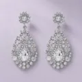 Zilveren strass hangers, elegant kristallen druppelontwerp voor feestelijke avonden. - Elegante Lichte Luxestijl (J4094S) / Zilver