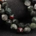 Perline in pietra naturale sfaccettata cristallo agata dettaglio, accessori gioielli fai da te. - Diametro 6mm Foro 1.0mm (Circa 60 Pezzi) / Pietra del Sangue Africana