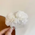 Exquisiter weißer Netzblumen-Haarkamm, süßes Blumen-Haaraccessoire für elegante Alltagsfrisuren. - Weiß