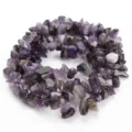 Dettaglio perline di ametista, pietre di cristallo viola irregolari per gioielli fai da te. - 8-12mm / Schegge di Ametista