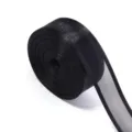 Nahaufnahme von schwarzem Organzaband mit feiner Webkante für Geschenkverpackung. - 2,5 cm 10 Yards/Rolle / Schwarz