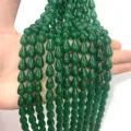 Vue détaillée de perles en pierres précieuses vertes en forme de larme pour bijoux DIY. - Ellipse / Diamètre 8*10mm, Trou 1.0mm (Environ 40 Perles) / Vert