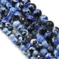 Vista dettagliata di perline in agata blu, perle rotonde in pietra naturale per creazione di gioielli. - Diametro 6mm Dimensione del Foro Circa 0.8mm (Circa 60 Perline) / Fiamma Blu Reale